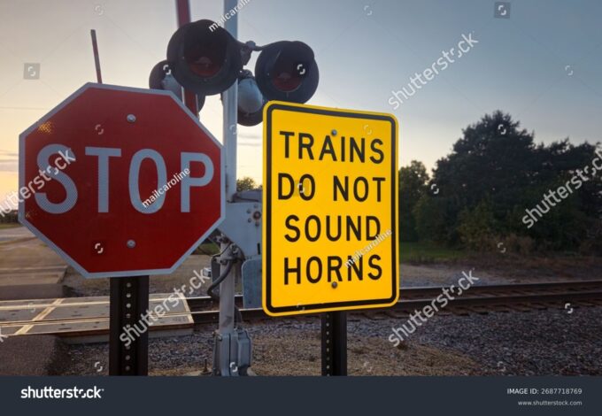 is listen to train horn road rules